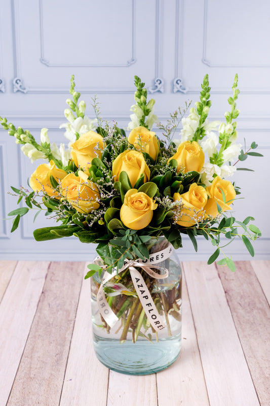 Mango Tango - Rosa Amarilla con Perrito Blanco